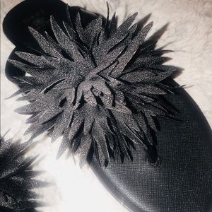 ✨SALE ✨ Brand new - Flower Flip Flops